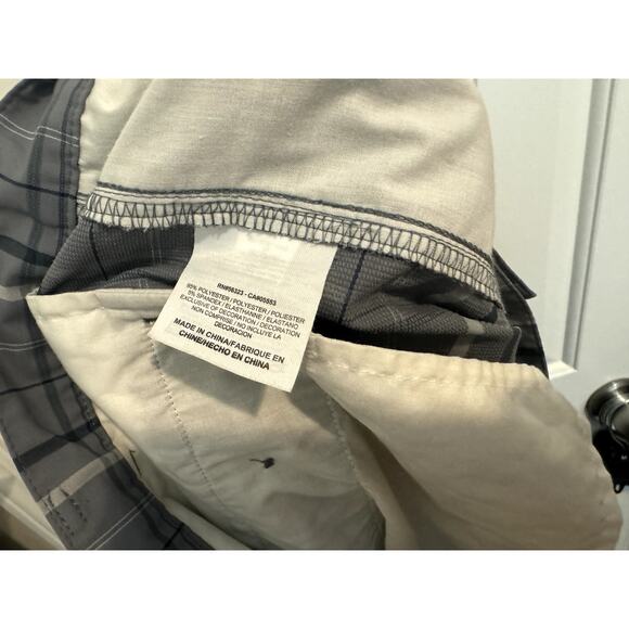 Nike Golf Dri-Fit Grey Plaid Size 36 Excellent condition - Picture 6 of 6